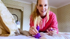 MILF blonde live toys webcam show in shower