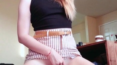 Lovely Amateur teen brunette masturbating outdoor