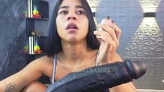 Amateur preggo hoe toys her pussy close up in fetish solo