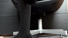 Masturbating amateur cums after solo fun