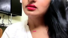 Amateur blondie solo anal masturbation