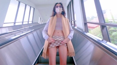 Amateur milf outdoors blowjob and fucking